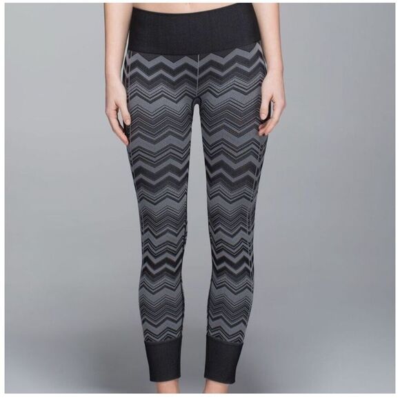 Lululemon Ebb To Street Seamless Chevron Activewear Athletic Leggings Pants - Picture 1 of 8